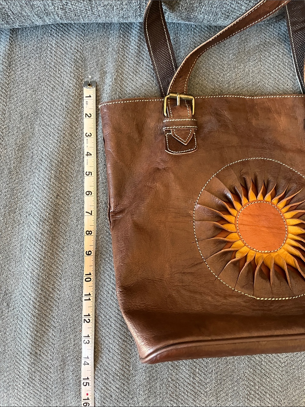 Sunburst Hanmade Brown Leather Tote Bag - Picture 7 of 8